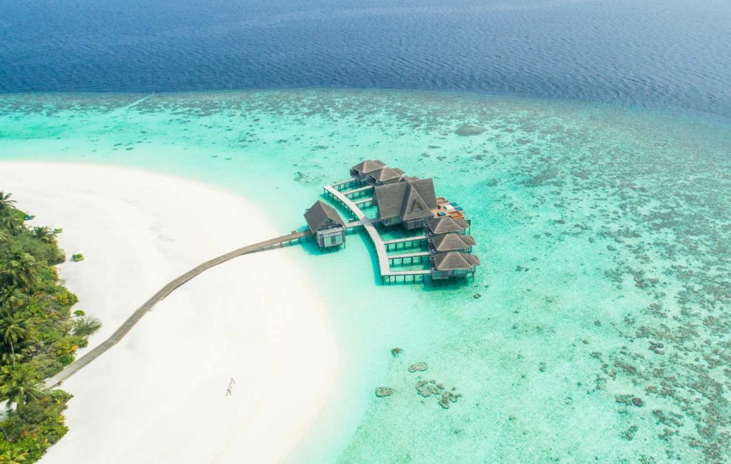 Куда поехать на море за границу осенью где отдохнуть в 2023-Мальдивы